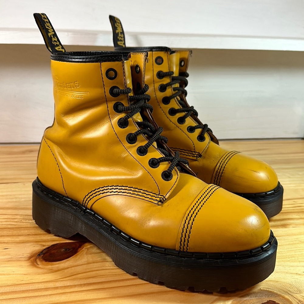 Vintage Dr Martens *RARE* Yellow School Bus Platform’s Leather Size 9 *Must See*